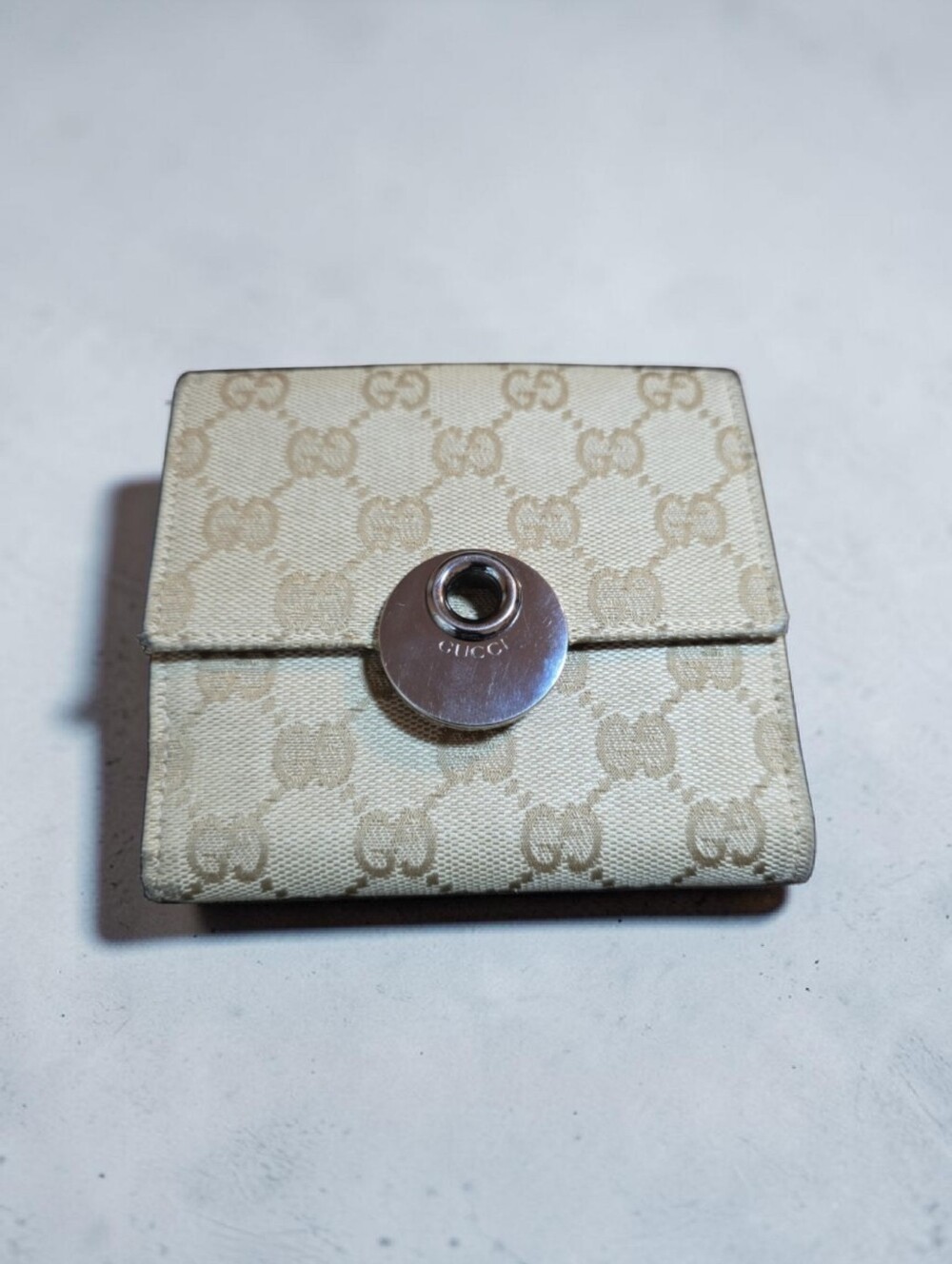 VINTAGE Gucci Beige Monogram Wallet, Card Holder & change Purswith Silver Snap